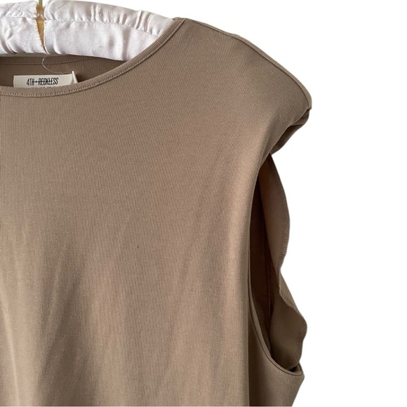 4TH RECKLESS Muscle Shoulder Padded Knit Top I Size: M - Picture 3 of 8